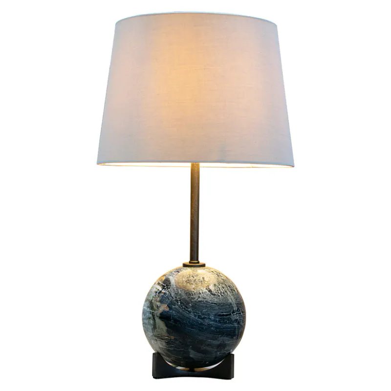 Halvard Bordlampe
