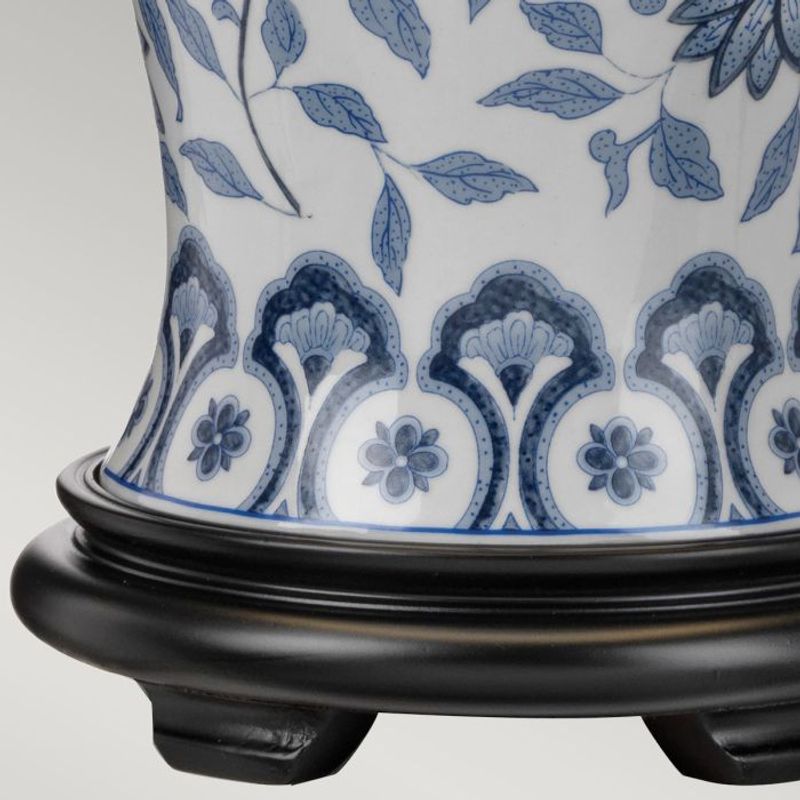 Ying - Bordlampe m/skjerm